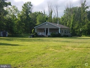 Building Photo - 2714 Windy Bush Rd