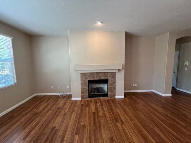Foto del edificio - 7827 Morgan Pointe Cir