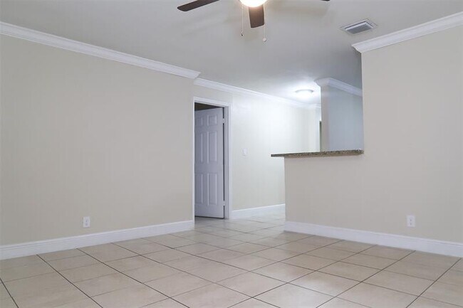 Building Photo - 2741 NW 58th Terrace
