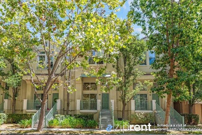 Building Photo - 3 br, 2.5 bath Townhome - 162 Cottonwood C...