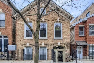Building Photo - 1629 W Julian St