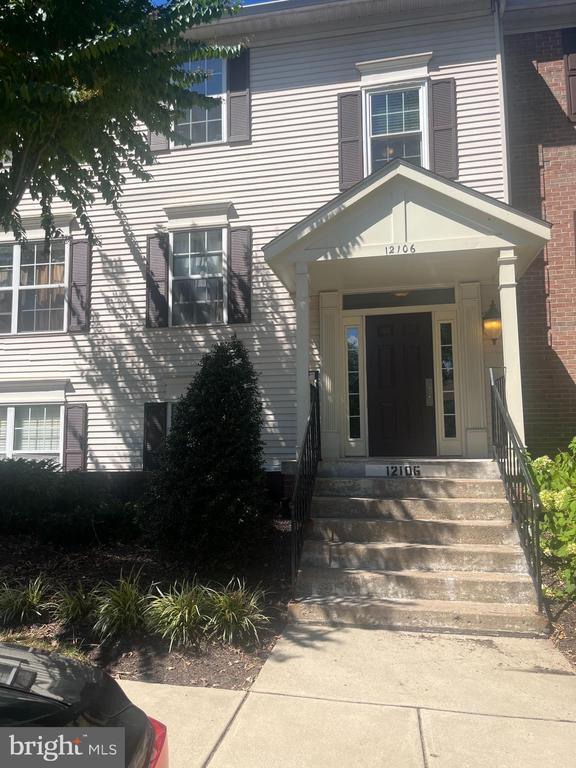 Building Photo - 12106 Greenway Ct