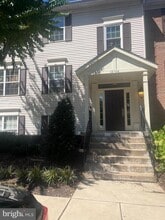 Building Photo - 12106 Greenway Ct