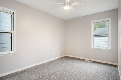 Foto del edificio - 8111 Rivard Ave