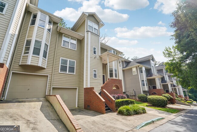Foto del edificio - 709 Ivy Green Ln SE