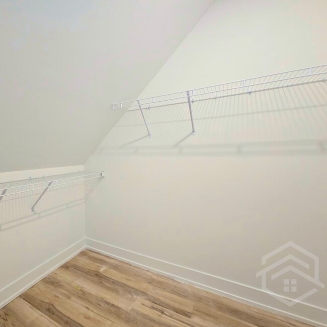 Photo du bâtiment - BRAND NEW 2-bedroom Apartment in Norwich!!