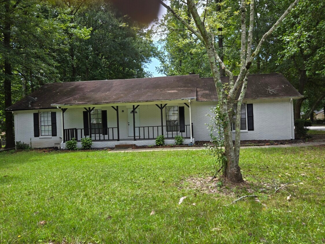 Foto principal - 9011 Liberty Ln