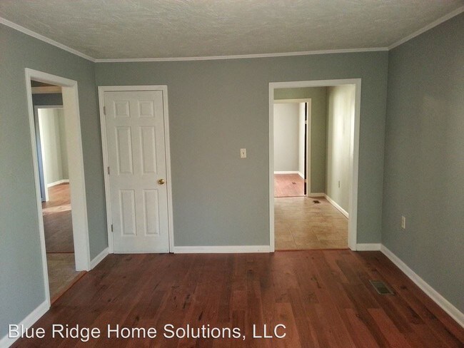 Building Photo - 4 br, 2 bath House - 904 Whippoorwill Drive