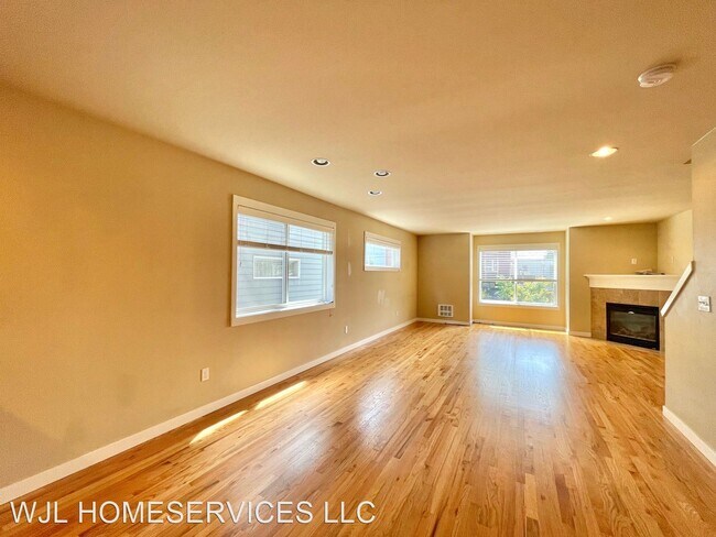 Foto del edificio - 3 br, 2.5 bath House - 928 N 96th Street