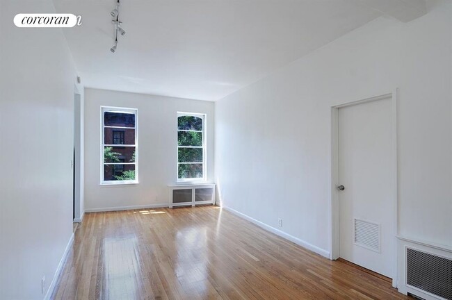 Foto del edificio - 259 W 12th St