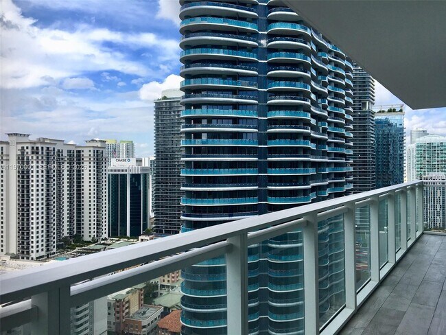 Building Photo - 1080 Brickell Ave