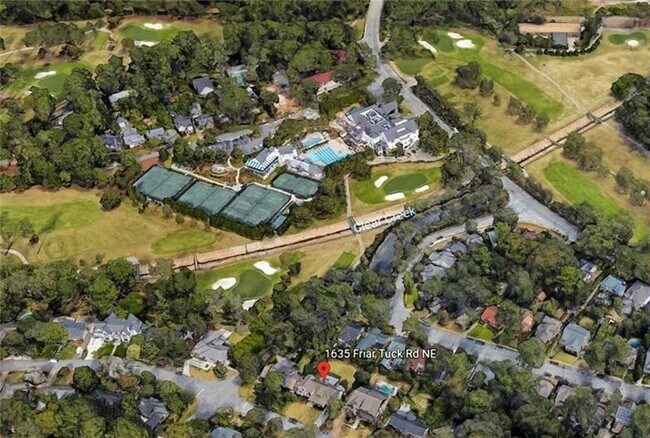 Foto del edificio - 1635 Friar Tuck Rd NE