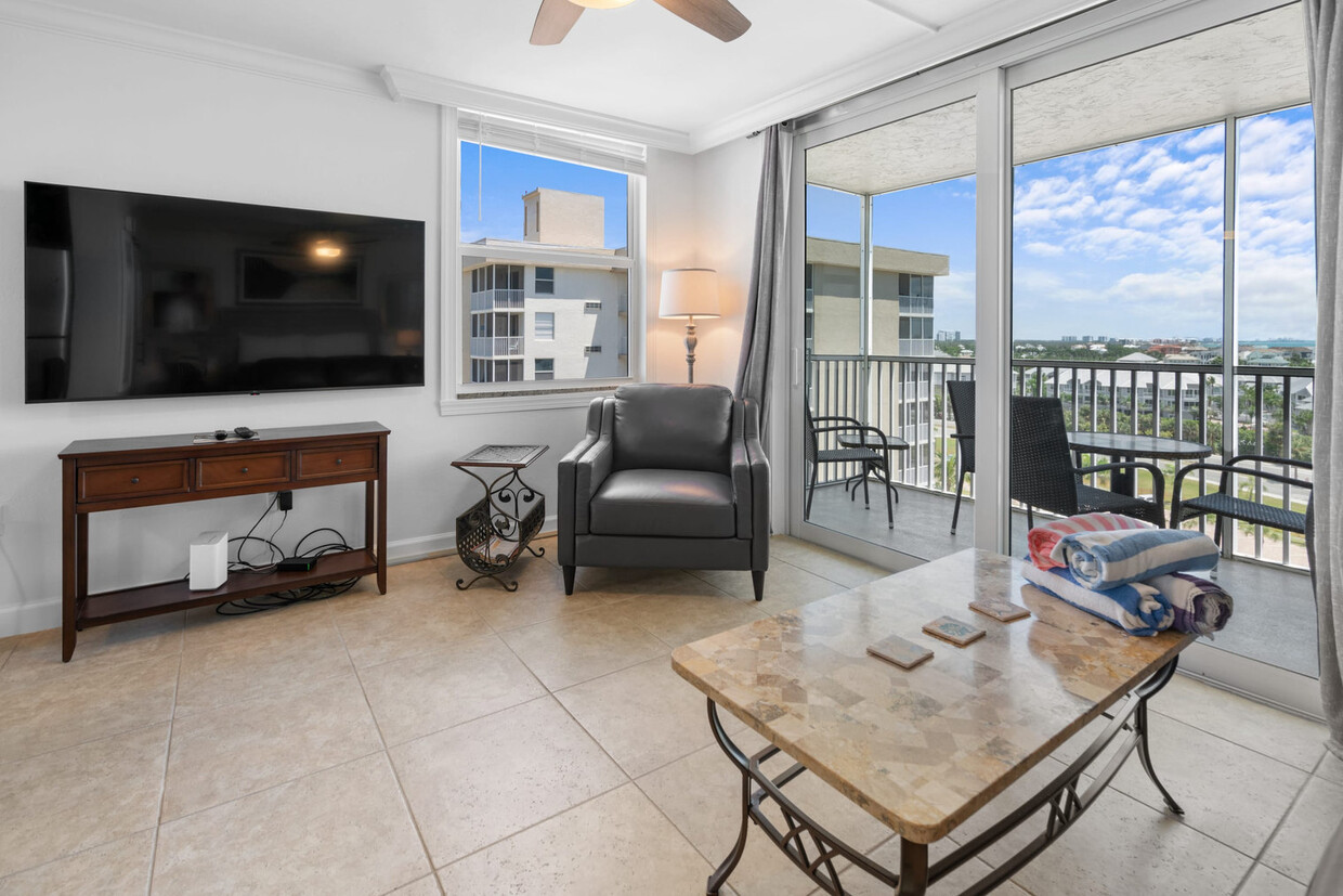 Foto principal - 5900 Bonita Beach Rd SW