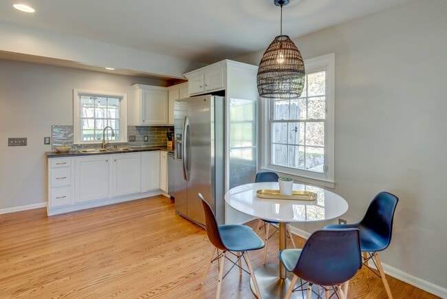 Building Photo - 311 Chamberlin St