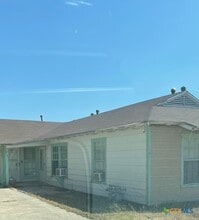 Building Photo - 2701 Stetson Ave