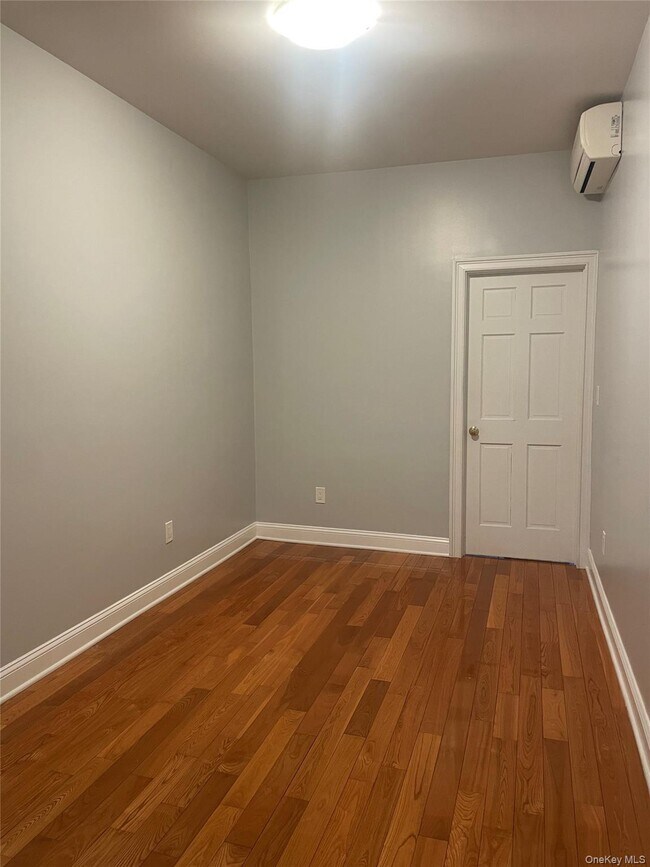 Foto del edificio - 72-31 68th St