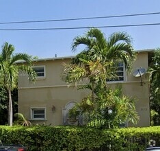 Building Photo - 815 W 40th St