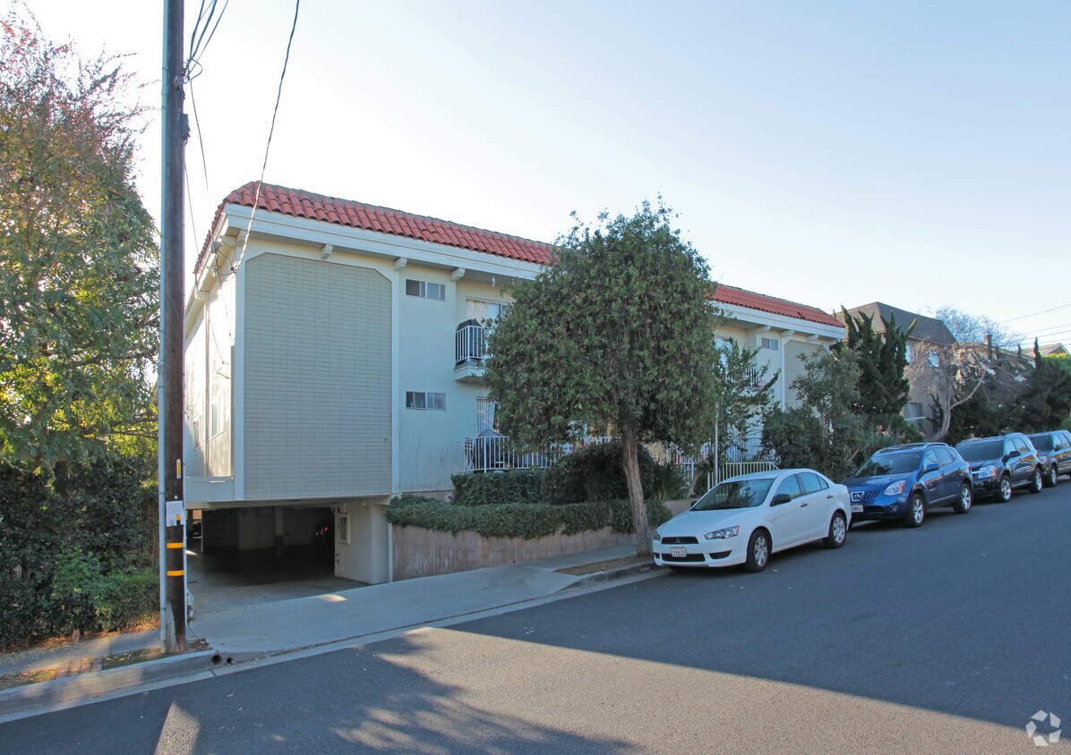 Primary Photo - Raymond Ave Apartments