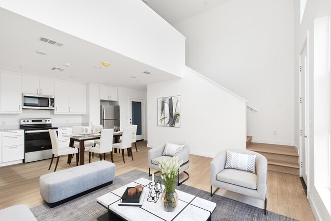 Building Photo - 14 on Harding