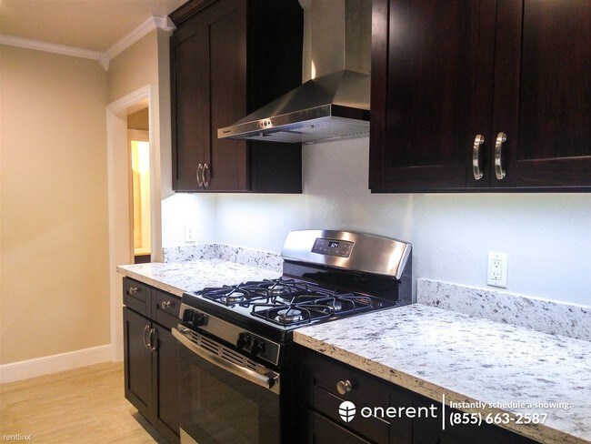 Building Photo - 363 Stoneford Ave