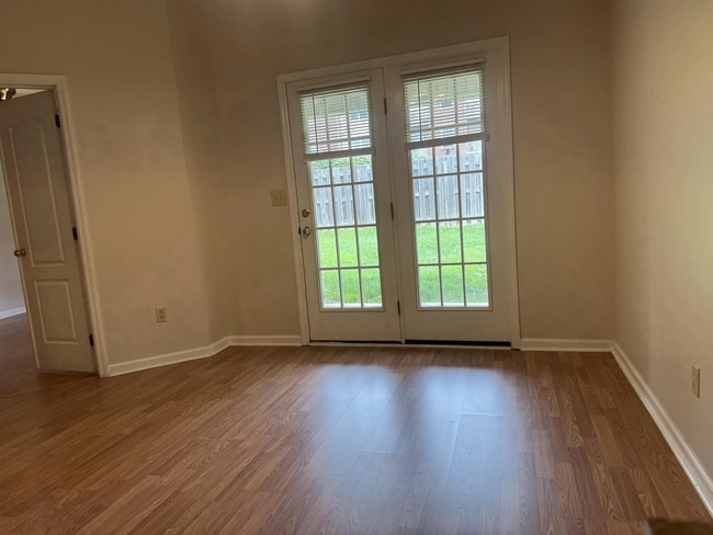 Building Photo - 2312 Market Garden Ln