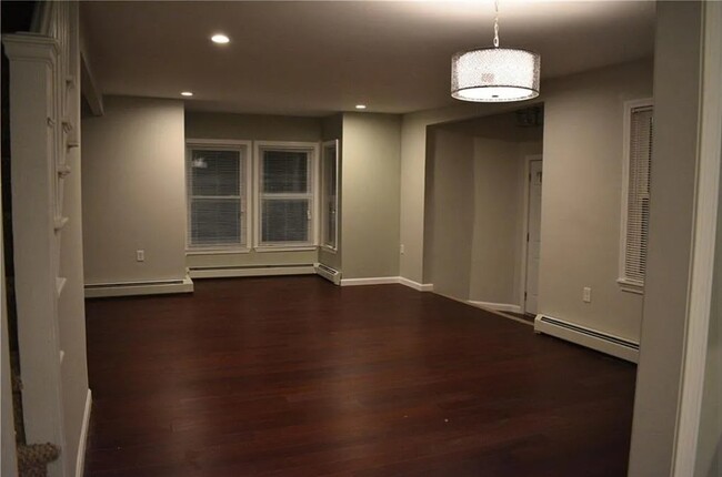 Living and Dining room - 176 Burnside St