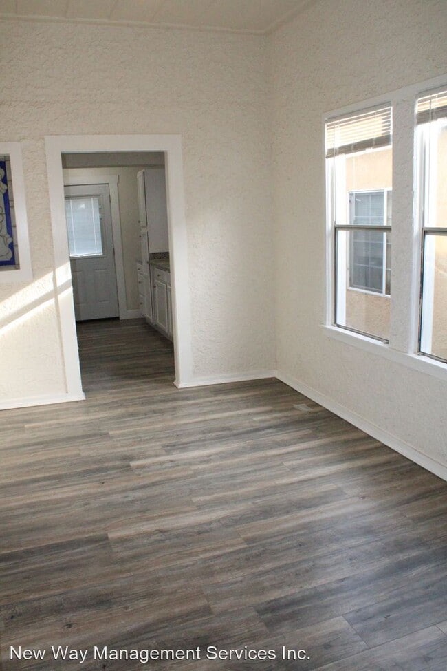 Building Photo - 3 br, 1 bath House - 646 18th Street