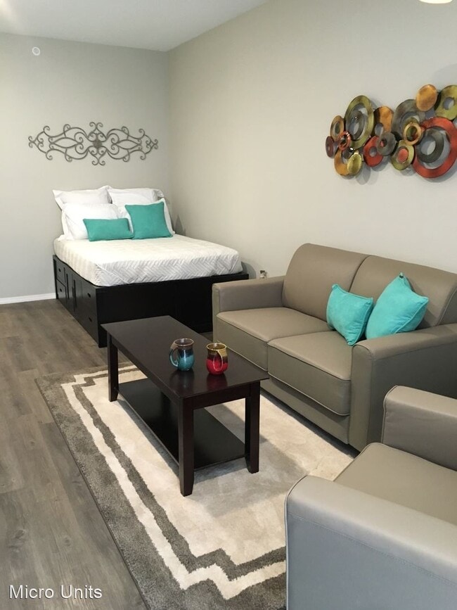 Building Photo - Studio, 1 bath Apartment - 2602 Springdale...