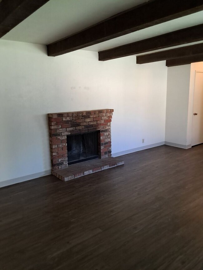 Foto del edificio - 3 bedroom duplex