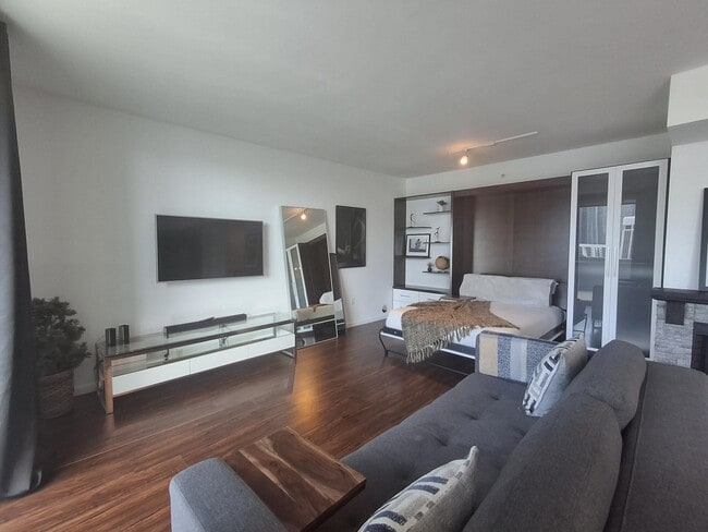 Foto del edificio - 244 Biscayne Blvd