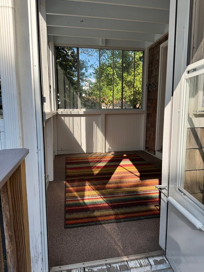 Porch/Entryway - 240 Elm St