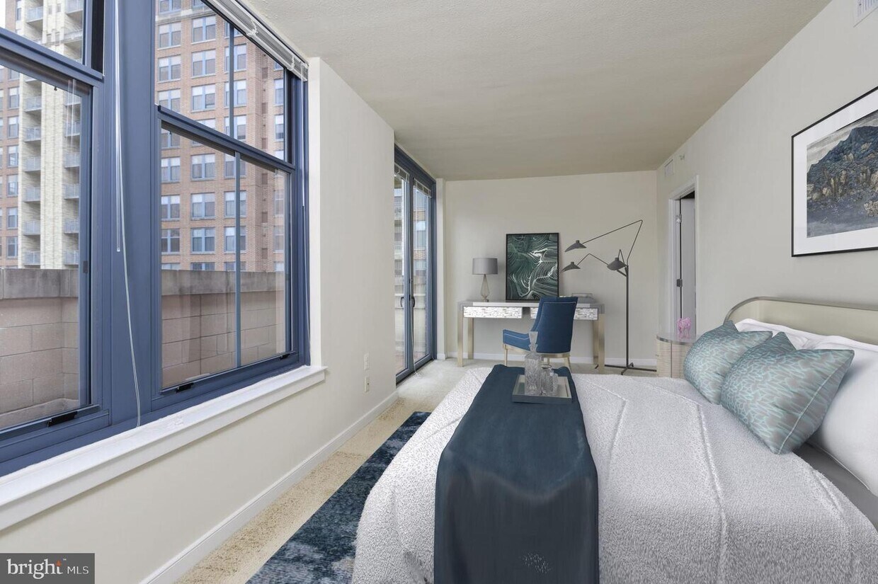 550 14th Rd S Unit PH0123, Arlington, VA 22202 Room for Rent in