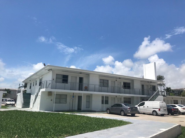 FRESHLY PAINTED - 1950 71st St