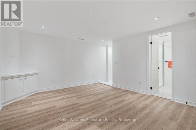 Photo du bâtiment - 17 W 21st St