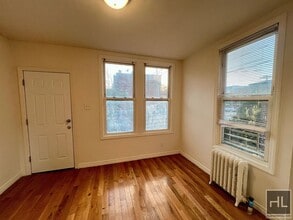 Building Photo - 1339 E 91st St