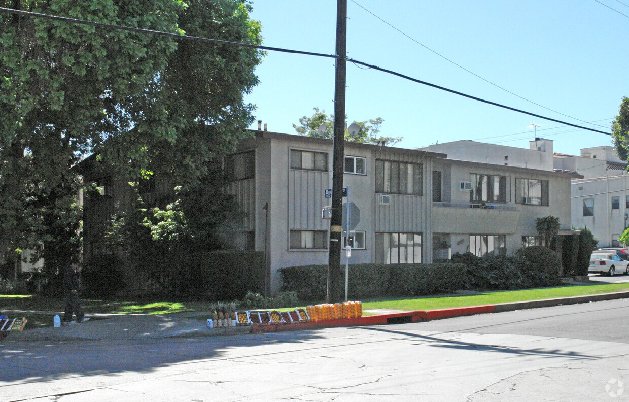 Building Photo - 8664 Whitworth Dr