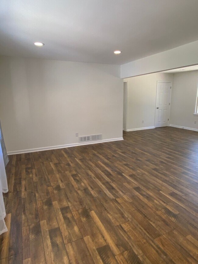 Foto del edificio - 3 Bedroom 2 Bath Home on Lost Mountain Road