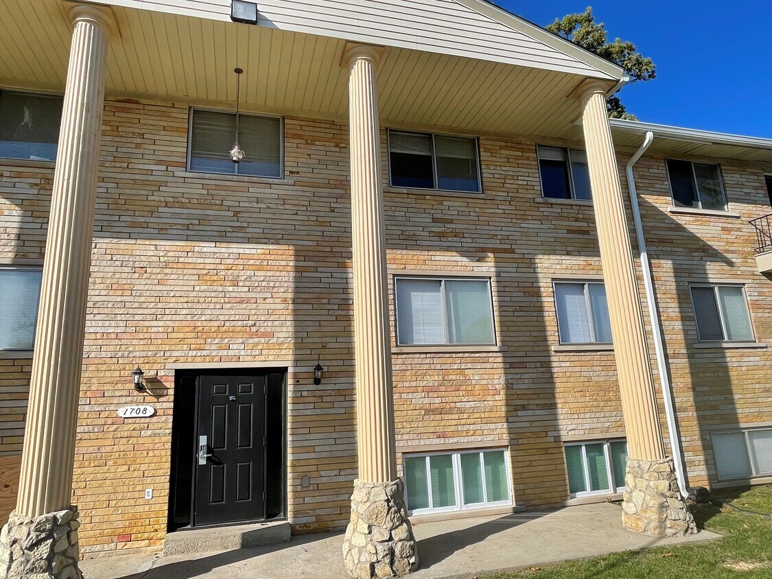 Exterior - 1702 N Ritter Ave