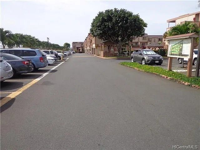 Foto del edificio - 98-941-941 Moanalua Rd