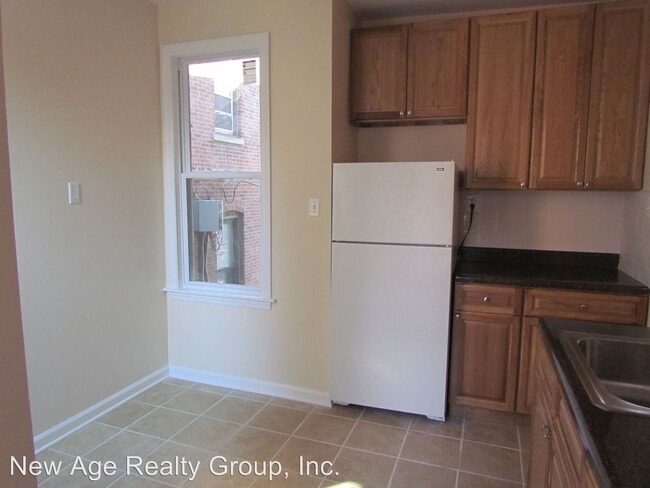 Building Photo - 110 S 43rd St