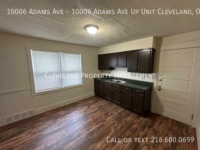 Building Photo - East Side Cleveland Duplex