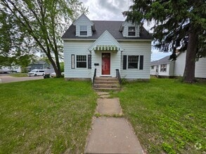 Building Photo - 1002 5th Ave
