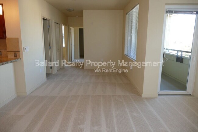Foto del edificio - 5440 Leary Ave NW