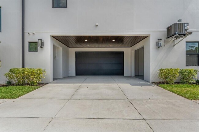 Foto del edificio - 500 E Davis Blvd