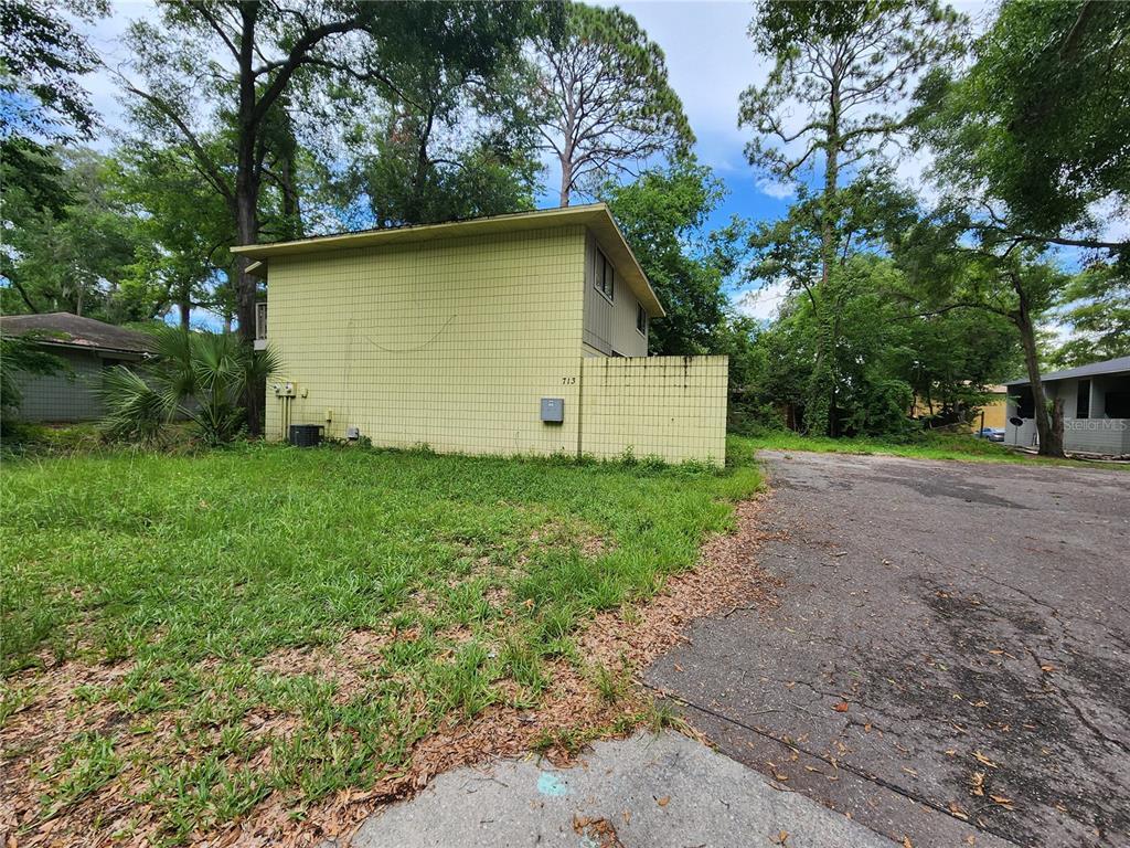 Foto principal - 713 SW 69th St