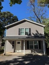 Building Photo - 1621 Forrest Dr