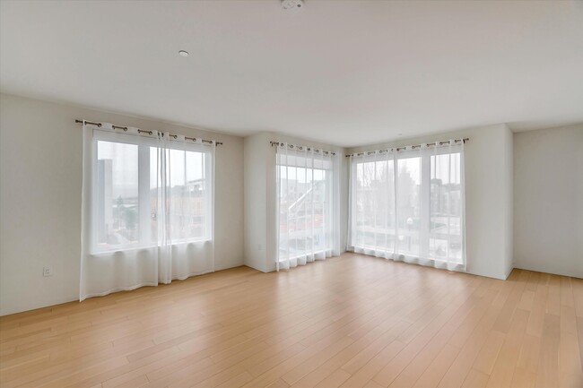 Building Photo - 52 Innes Ct