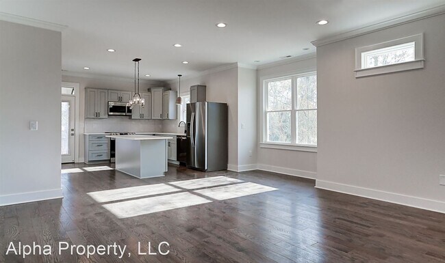 Foto del edificio - 2 br, 2 bath House - 15 Riley Rd