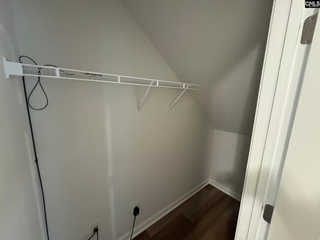 Building Photo - 417 Eclipse Ln