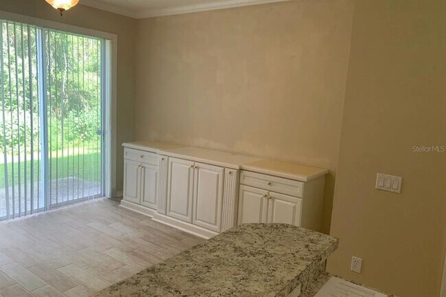 Foto del edificio - 12755 Sunland Ct